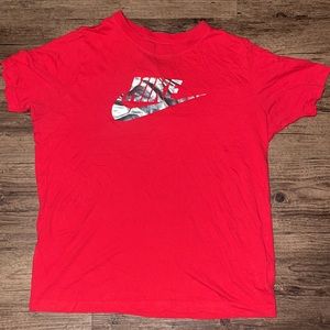 Extra Large Red Nike Shirt never worn. Dry Fit.